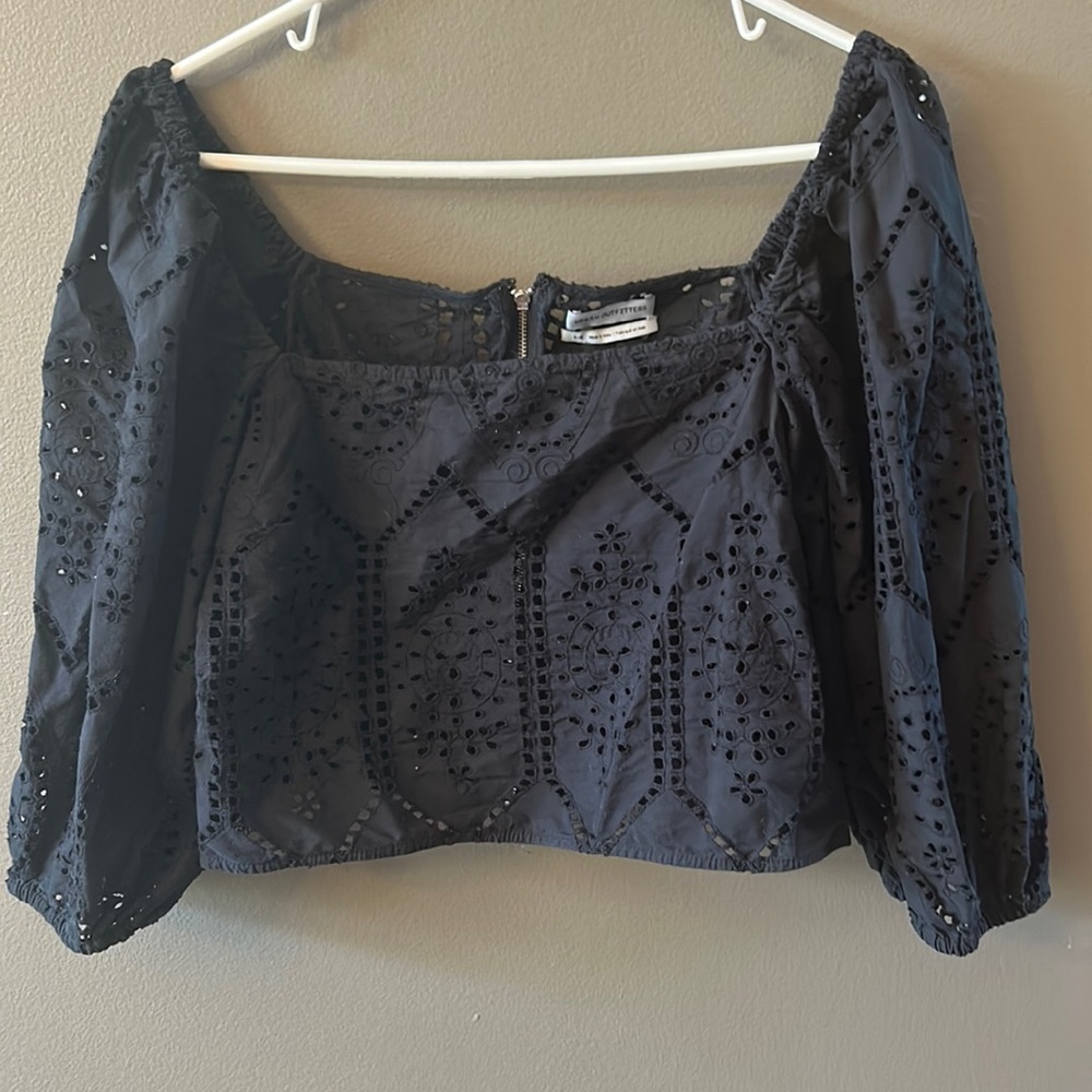 Urban Outfitters Stella Eyelet cropped Puff Sleeve Top size Large